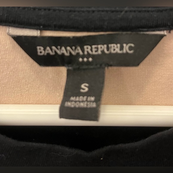 Banana Republic Black and Cream Striped Mini Dress New without tags - Picture 2 of 4